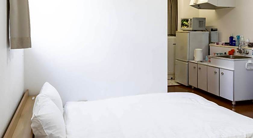Bluebird Hotel