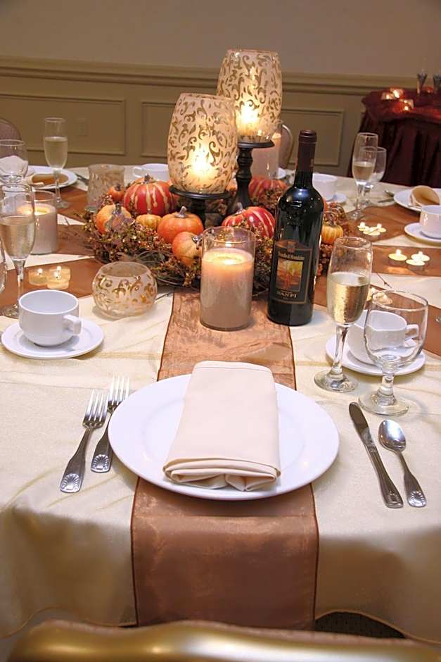 Crowne Plaza Cleveland Airport By IHG