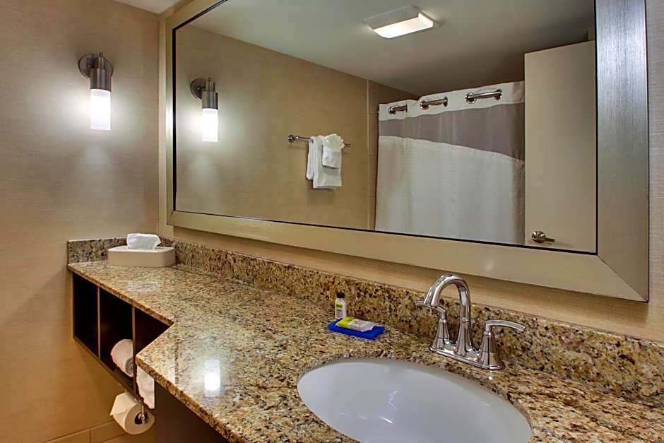 Holiday Inn Express Baltimore BWI Airport West By IHG