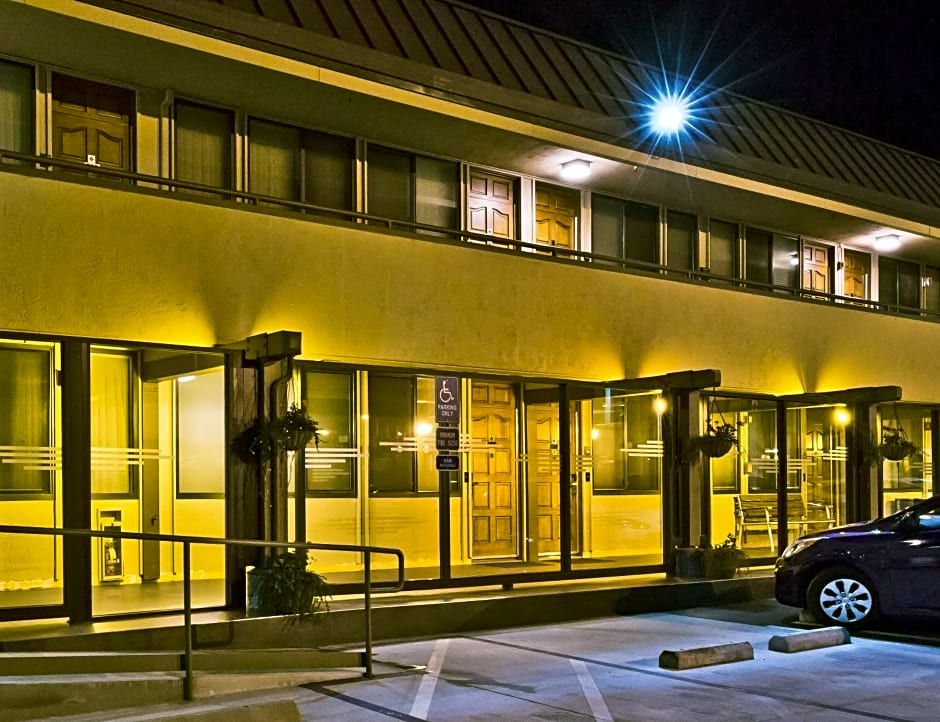 Hotel Strata