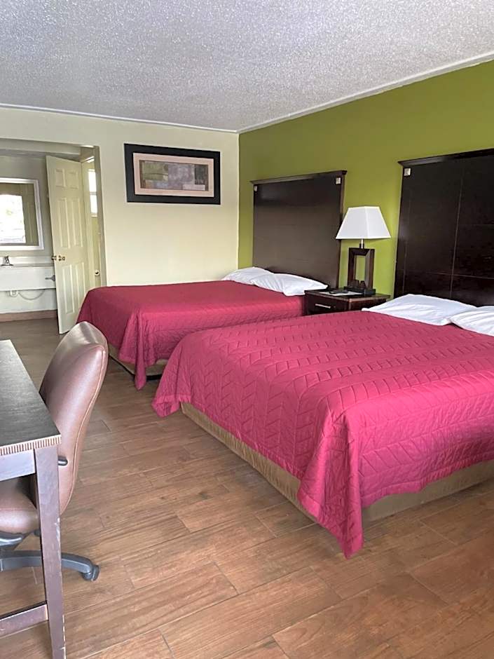 Driftwood Inn - Lake City