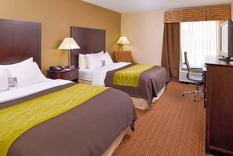 Holiday Inn Express & Suites Joplin Southeast by IHG