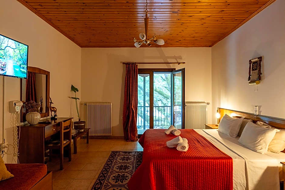 Mountain Hotels "Aroanides"