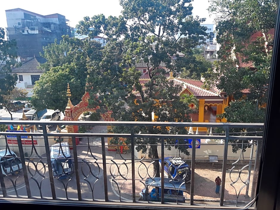 Mixok Guesthouse