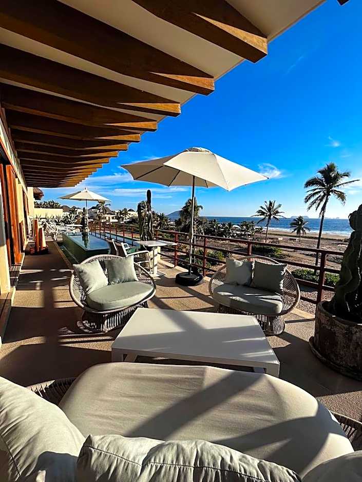 Marea Beachfront Villas