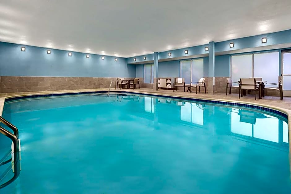 Holiday Inn Express Irondequoit By IHG