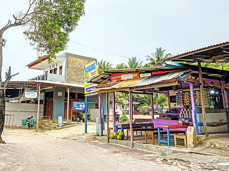 SPOT ON 92183 Komang Resort Klayar
