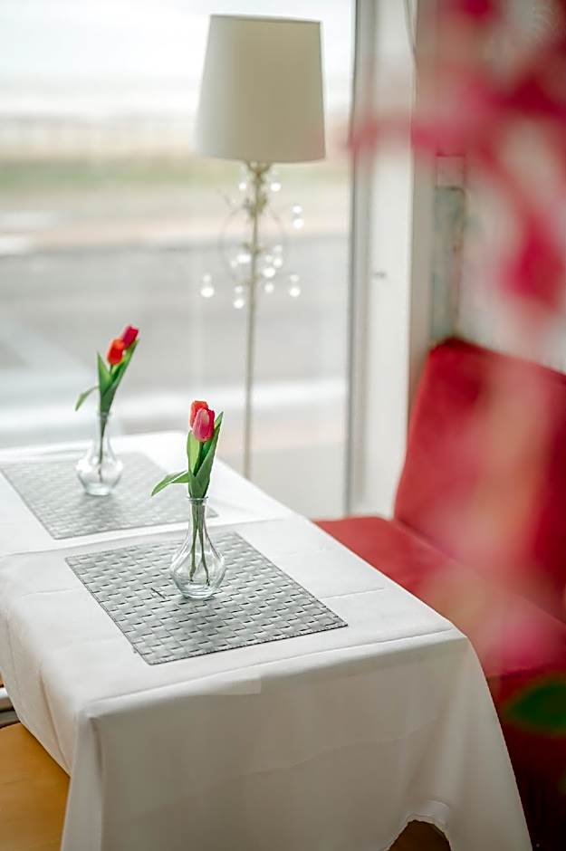 The Chimes on the Sea