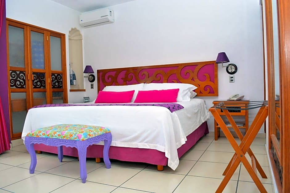Boutique Pueblo Lindo