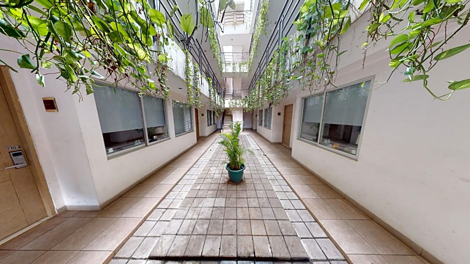 LeGreen Suite Tondano