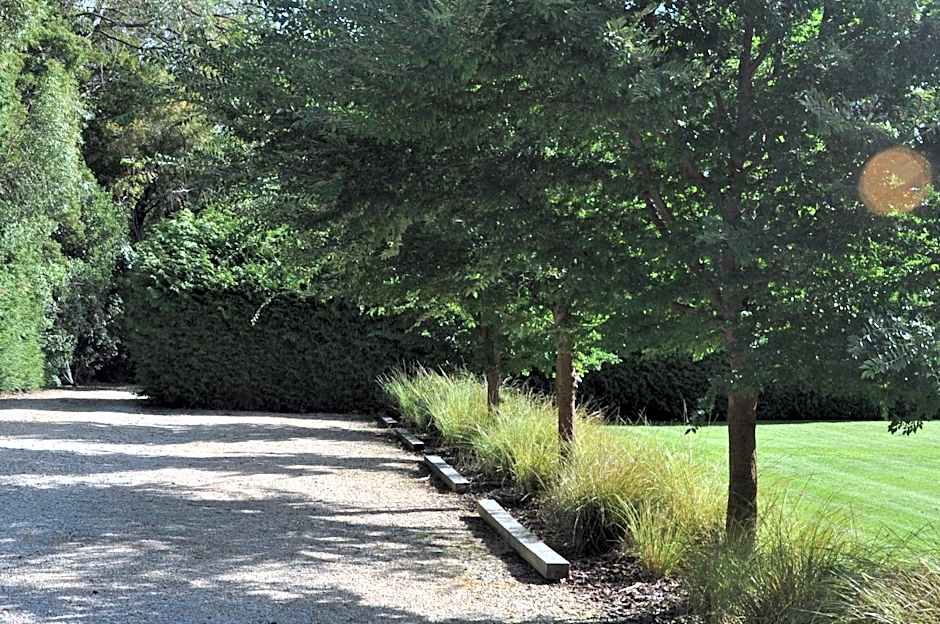 Adrift In Golden Bay- Absolute Beachfront Villas