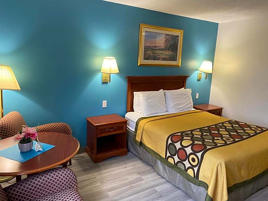 Photo 1 of 1 of 1 Queen Bed