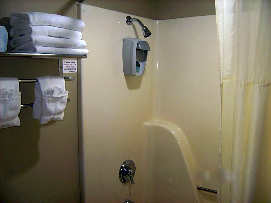 All American Inn & Suites Branson
