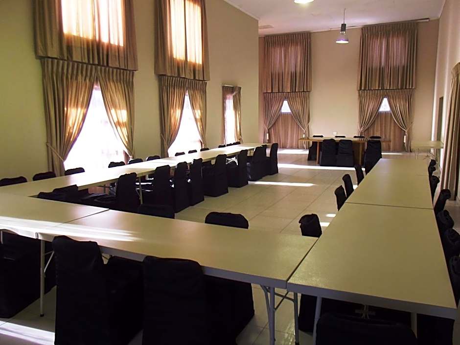 Parys In town Guest lodge and Conference Center