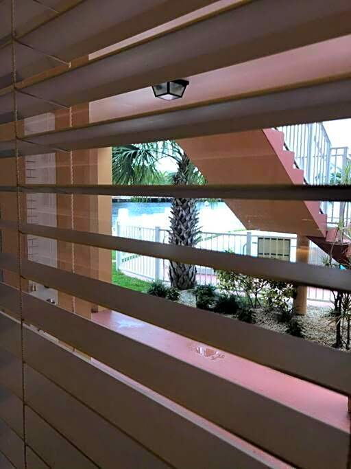 Aloha Apartments On the Intracoastal-Walk to the Beach