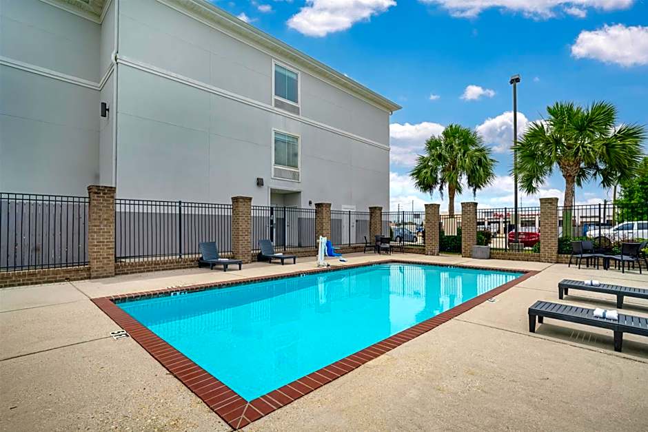 Best Western Plus Chalmette Hotel
