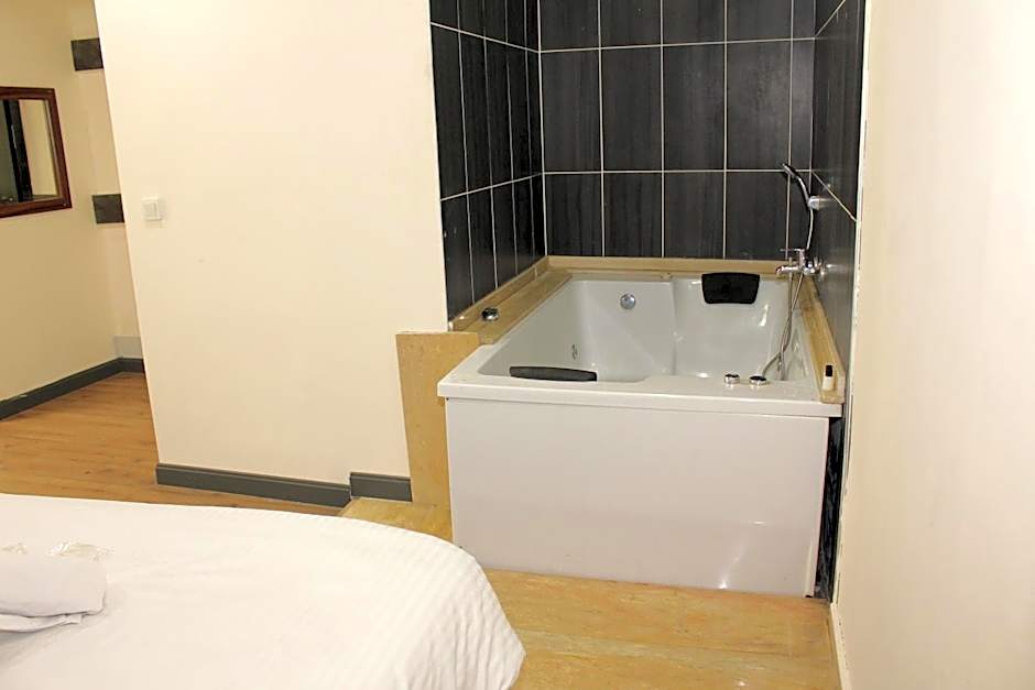 biglife hotel
