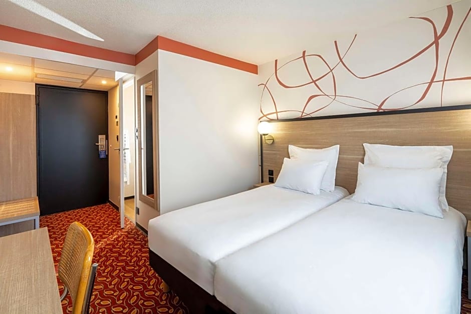 Sure Hotel by Best Western Caen Memorial