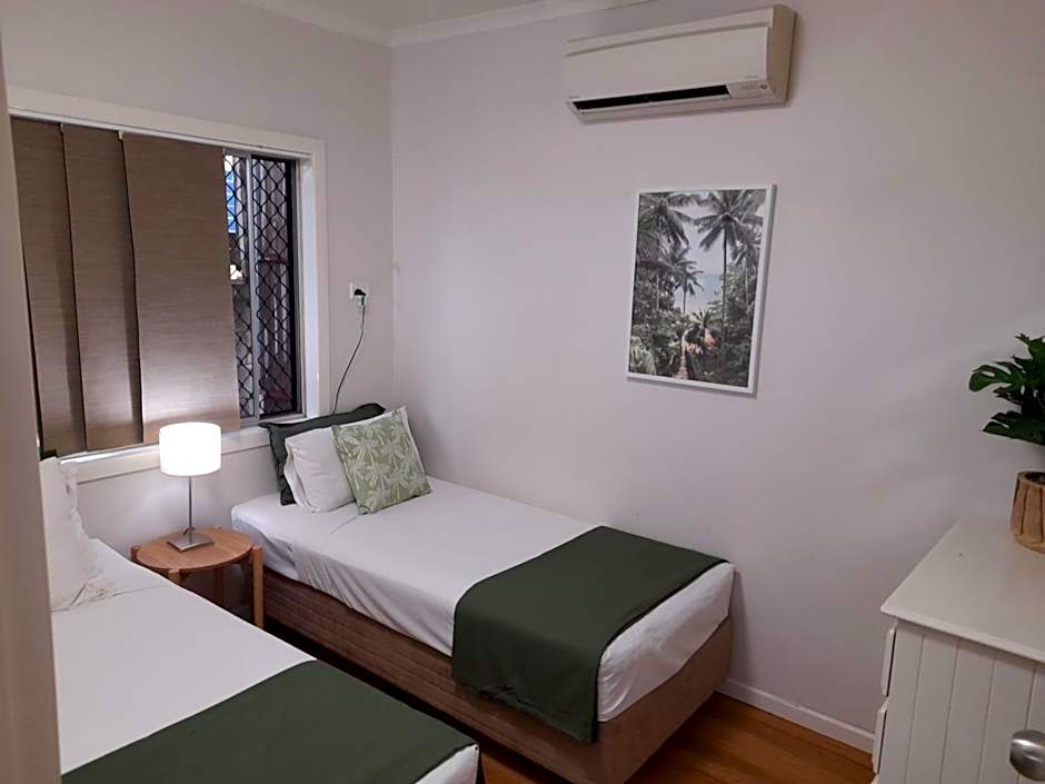 Airlie Apartments