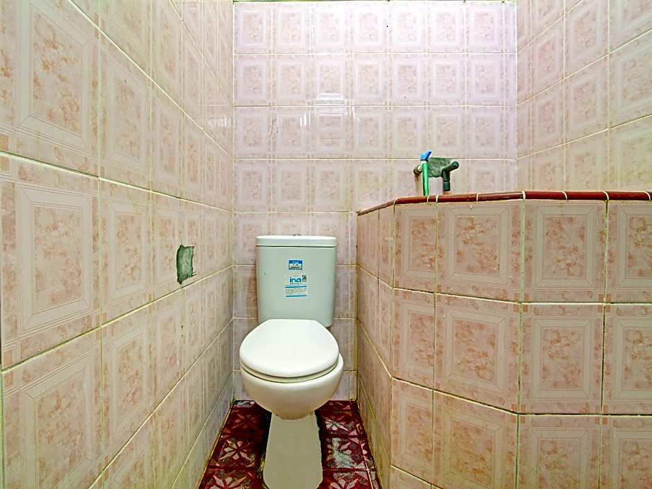 SPOT ON 92188 Ndalem Eyang Guesthouse Syariah