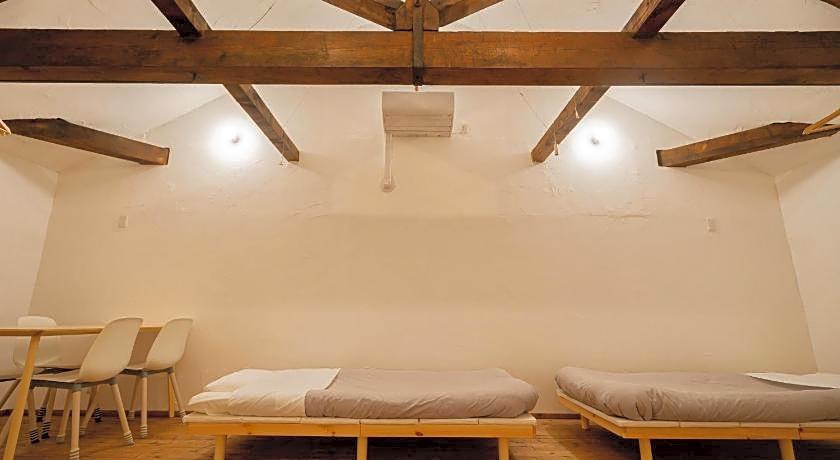 Otaru Tap Room & Hostel