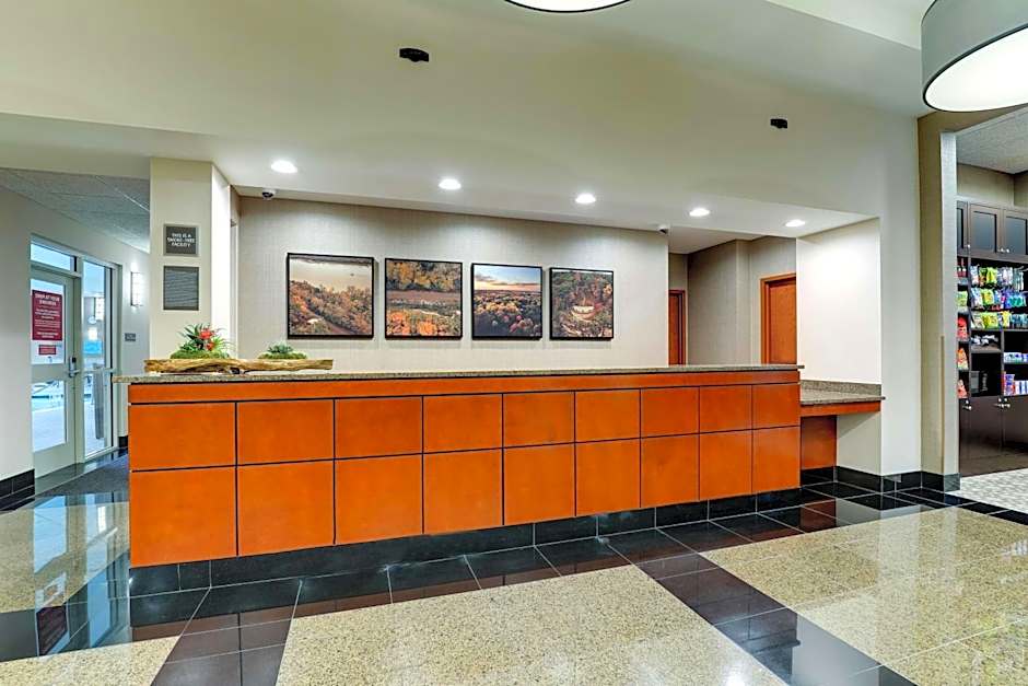 Drury Inn & Suites Arnold