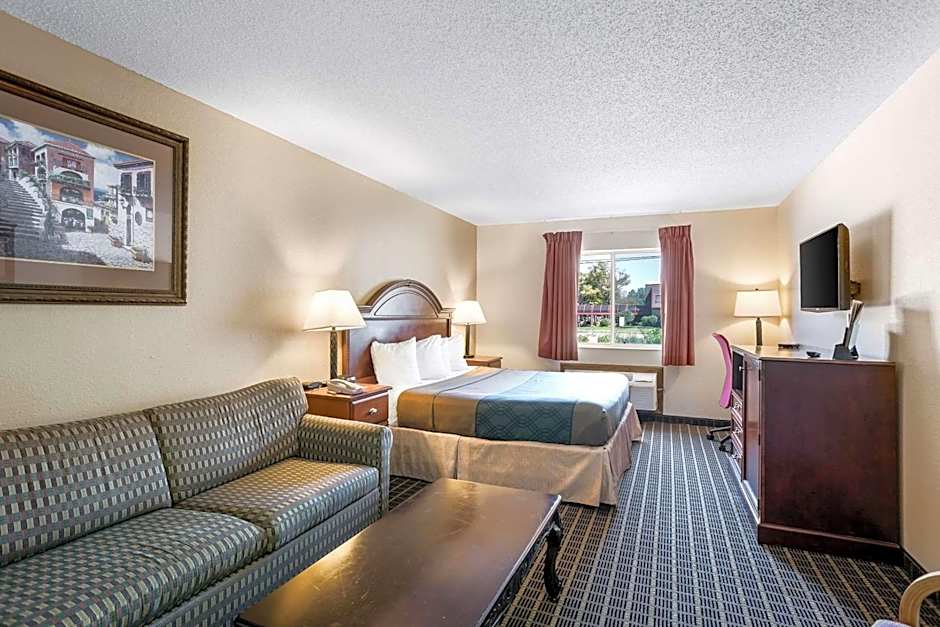 Rodeway Inn Cedar Rapids