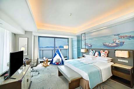 Family Room with Crab There and Sea View