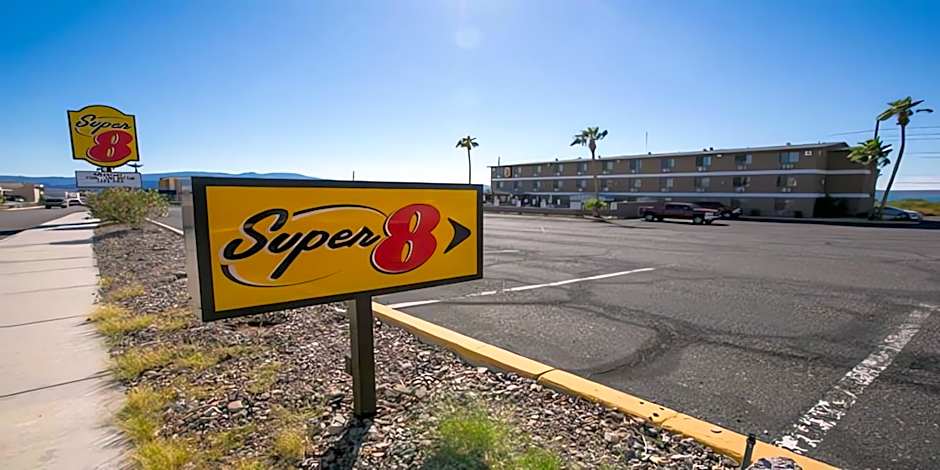 Super 8 by Wyndham Lake Havasu City