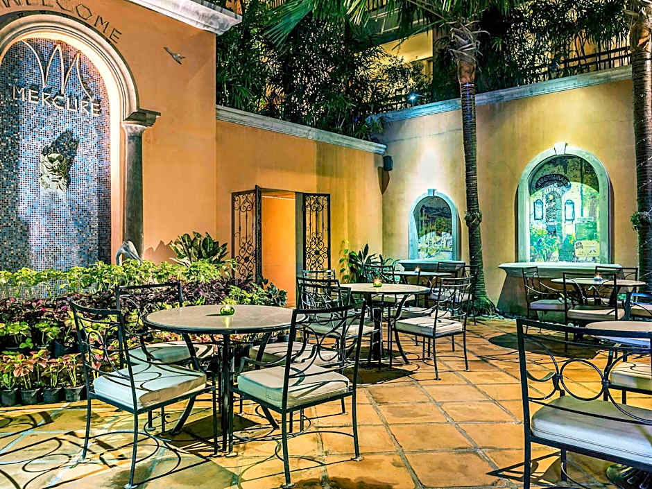 Mercure Samui Chaweng Tana Hotel