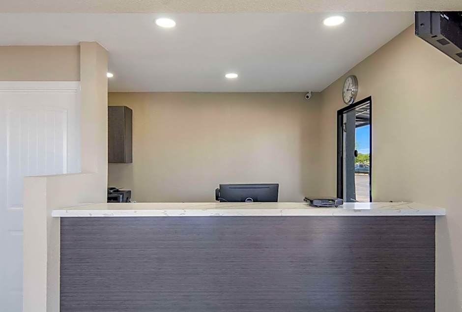 Econo Lodge Waco North I-35