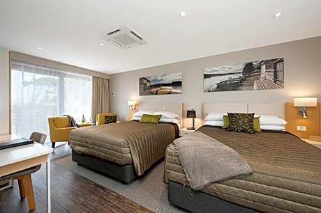 Premium Twin Room with Two Queen Beds