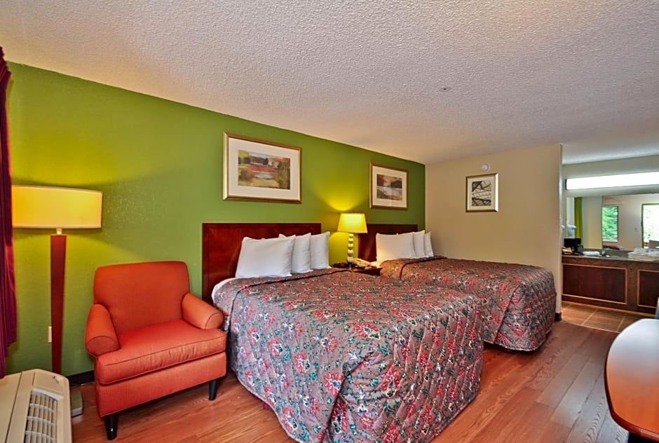 Country Hearth Inn & Suites Marietta