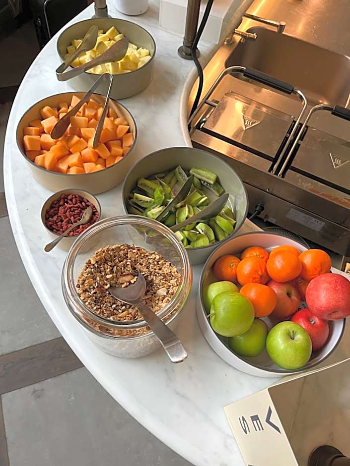 The July - Boat & Co