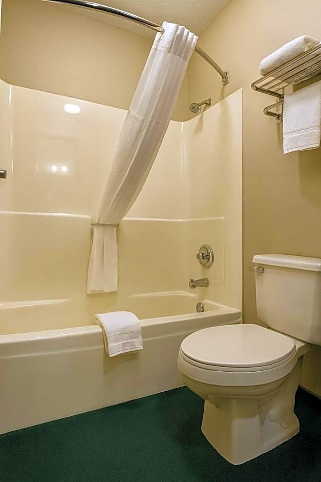 Royal Inn & Suites Milaca