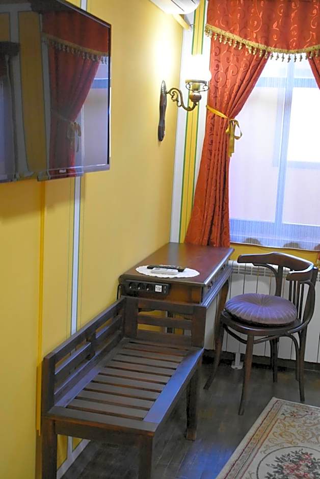 Family Hotel at Renaissance Square