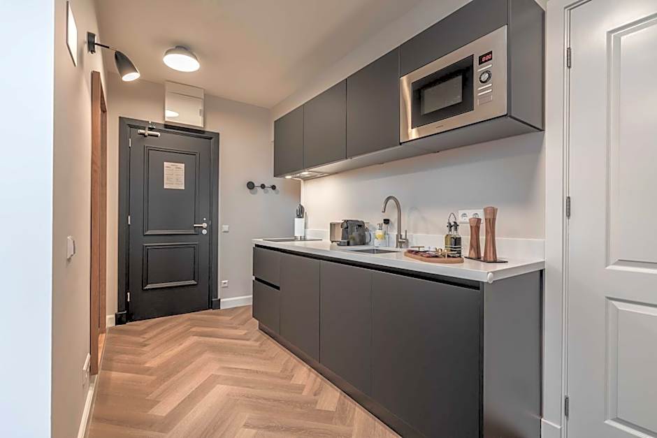 Limehome The Hague Keizerstraat