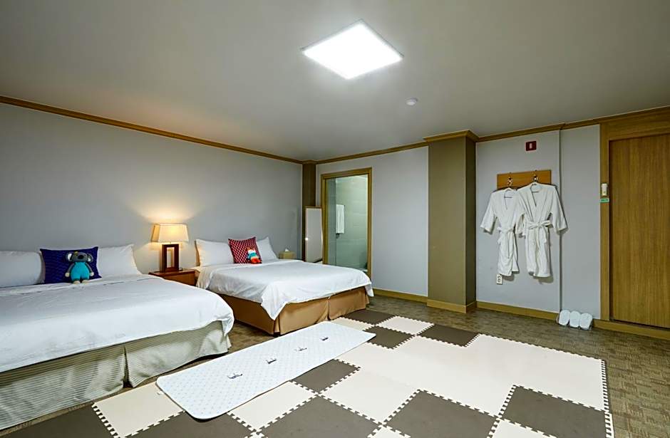 Buan Tree California Hotel