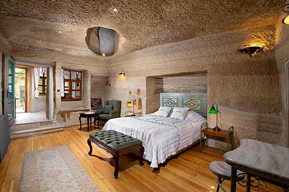 Terra Cave Hotel