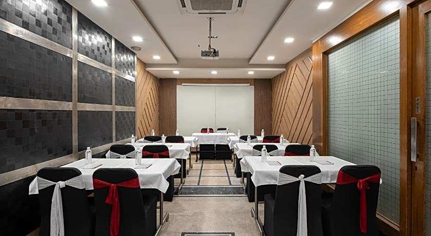 The Suncourt Hotel Yatri