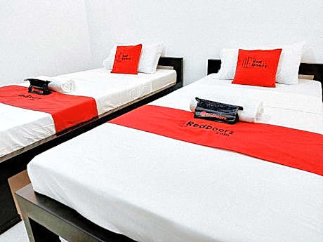 RedDoorz @ San Antonio Binan Laguna