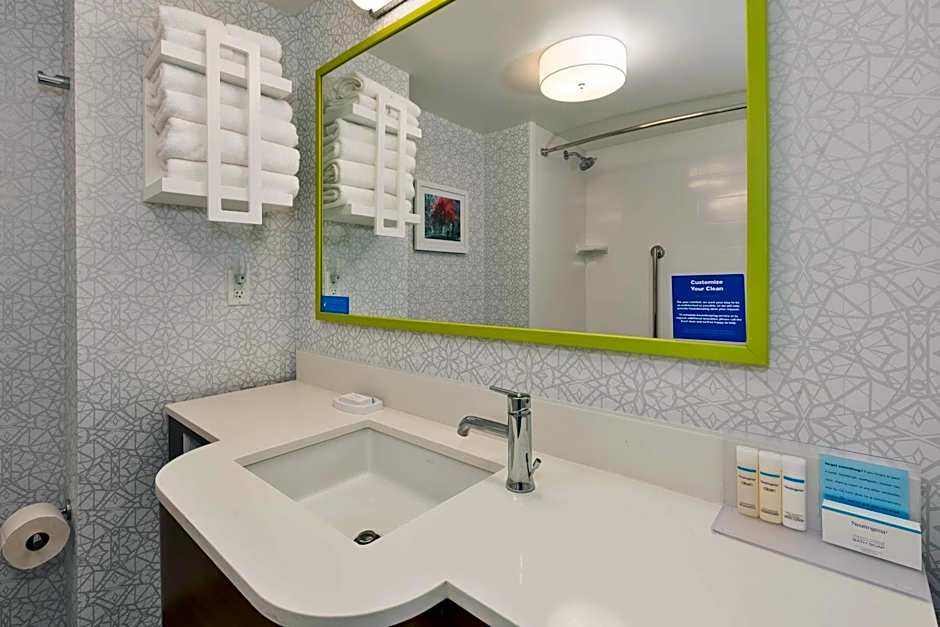 Hampton Inn By Hilton Traverse City