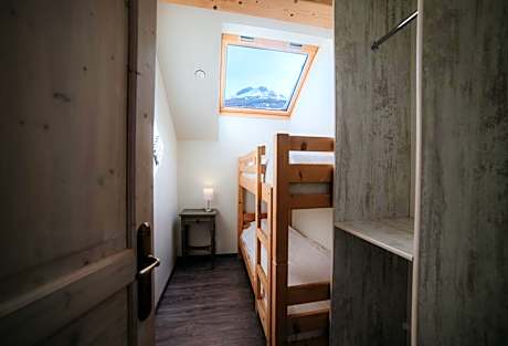 Large Duplex Chalet (9 Adults)