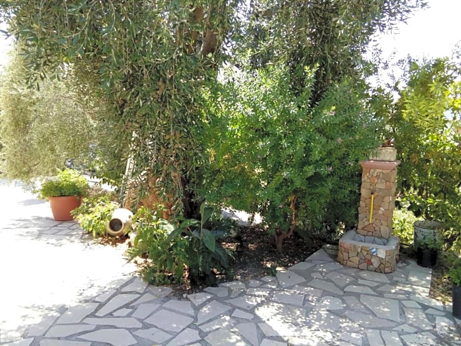 Borgo Degli Ulivi Rooms