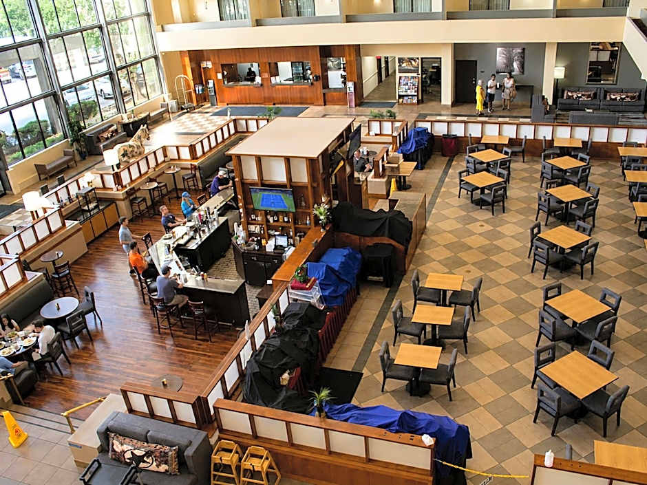 Atrium Hotel And Suites Dfw Airport