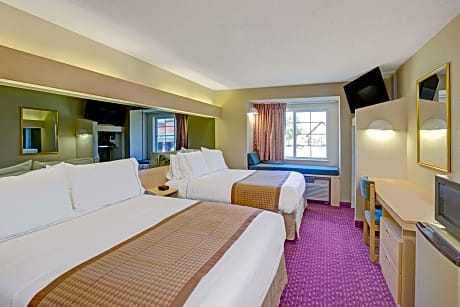 1 King Bed Mobility Accessible Room Non-Smoking