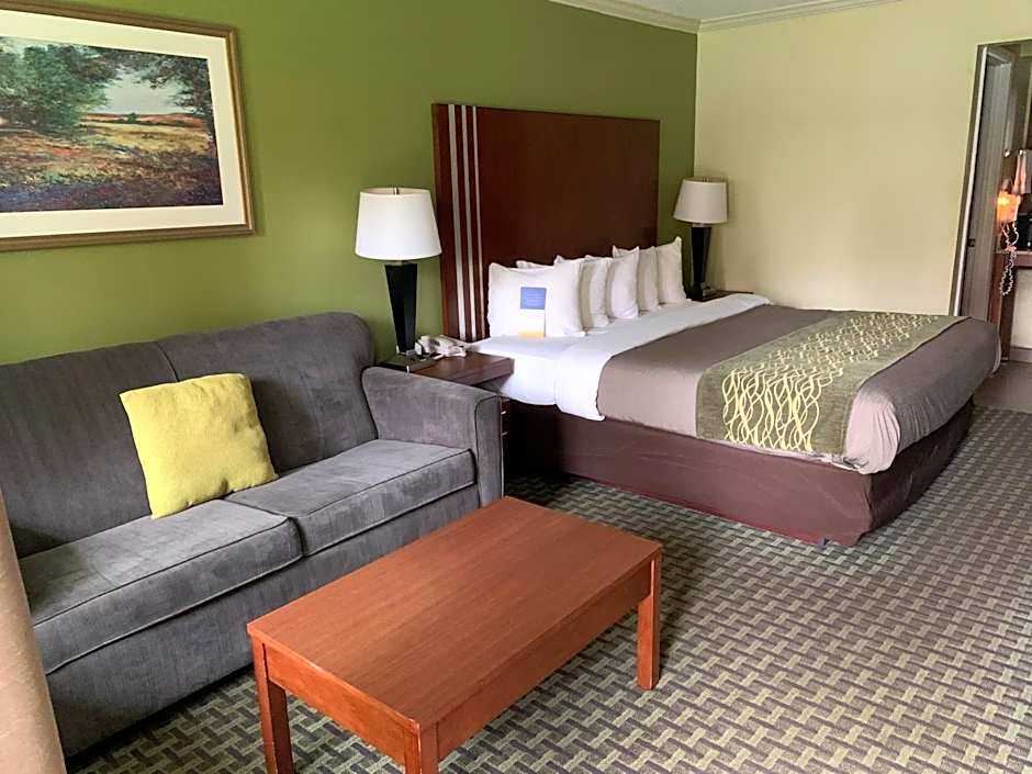 Days Inn by Wyndham Austintown