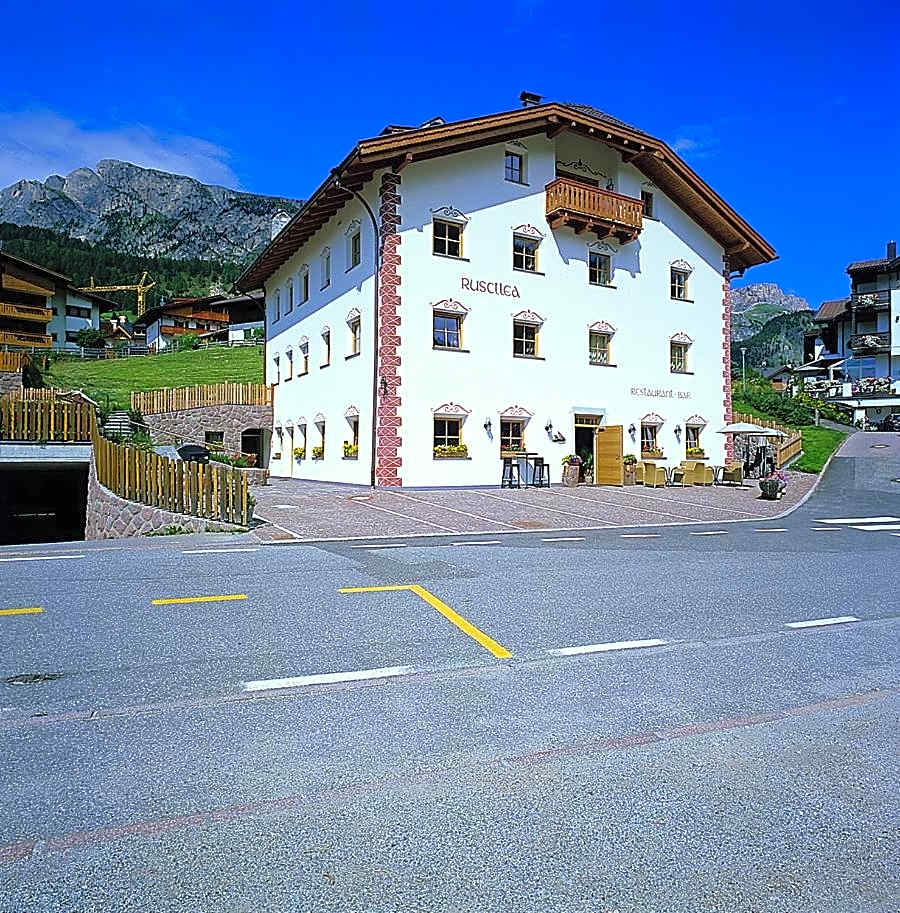 Apartments Restaurant Rusctlea