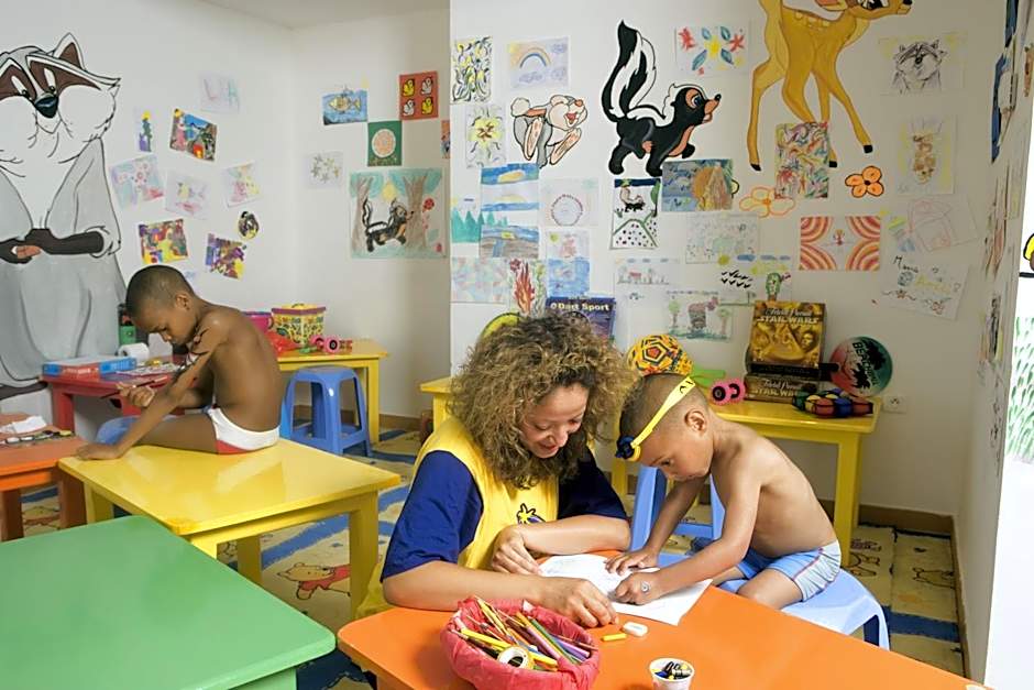 Medina Belisaire And Thalasso