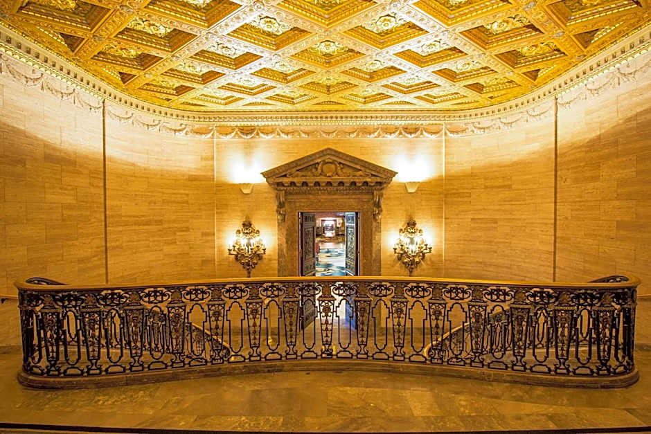 HOTEL DU PONT